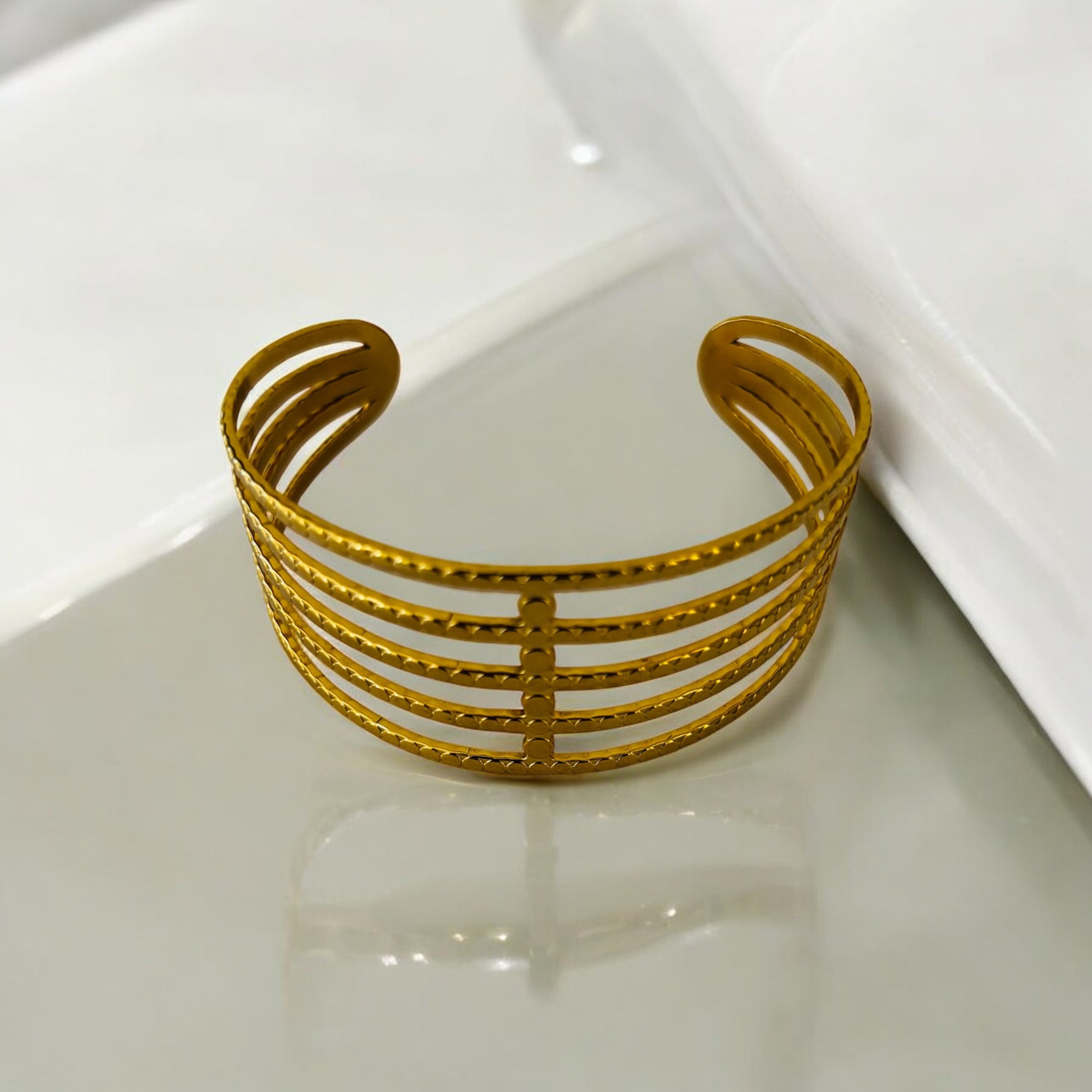 Photoroom_20250718_175227.jpeg Gridlock Cuff Anti-Tarnish Bracelet - Image 1