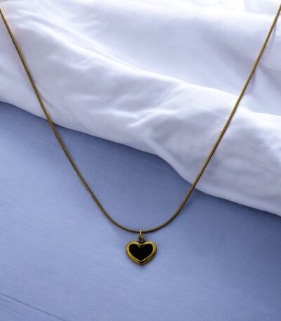 Noir Amour Anti-Tarnish Pendant