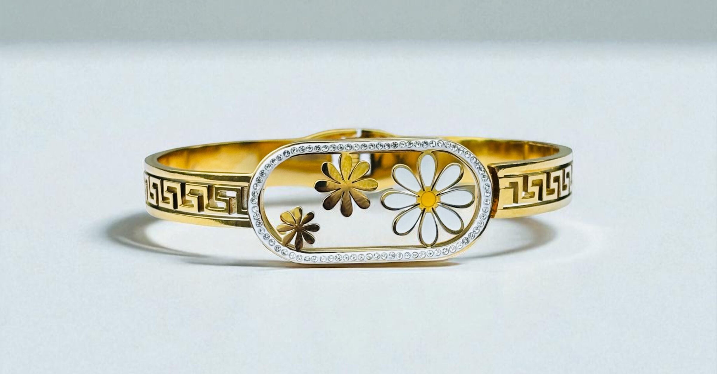 Bracelet homepage banner